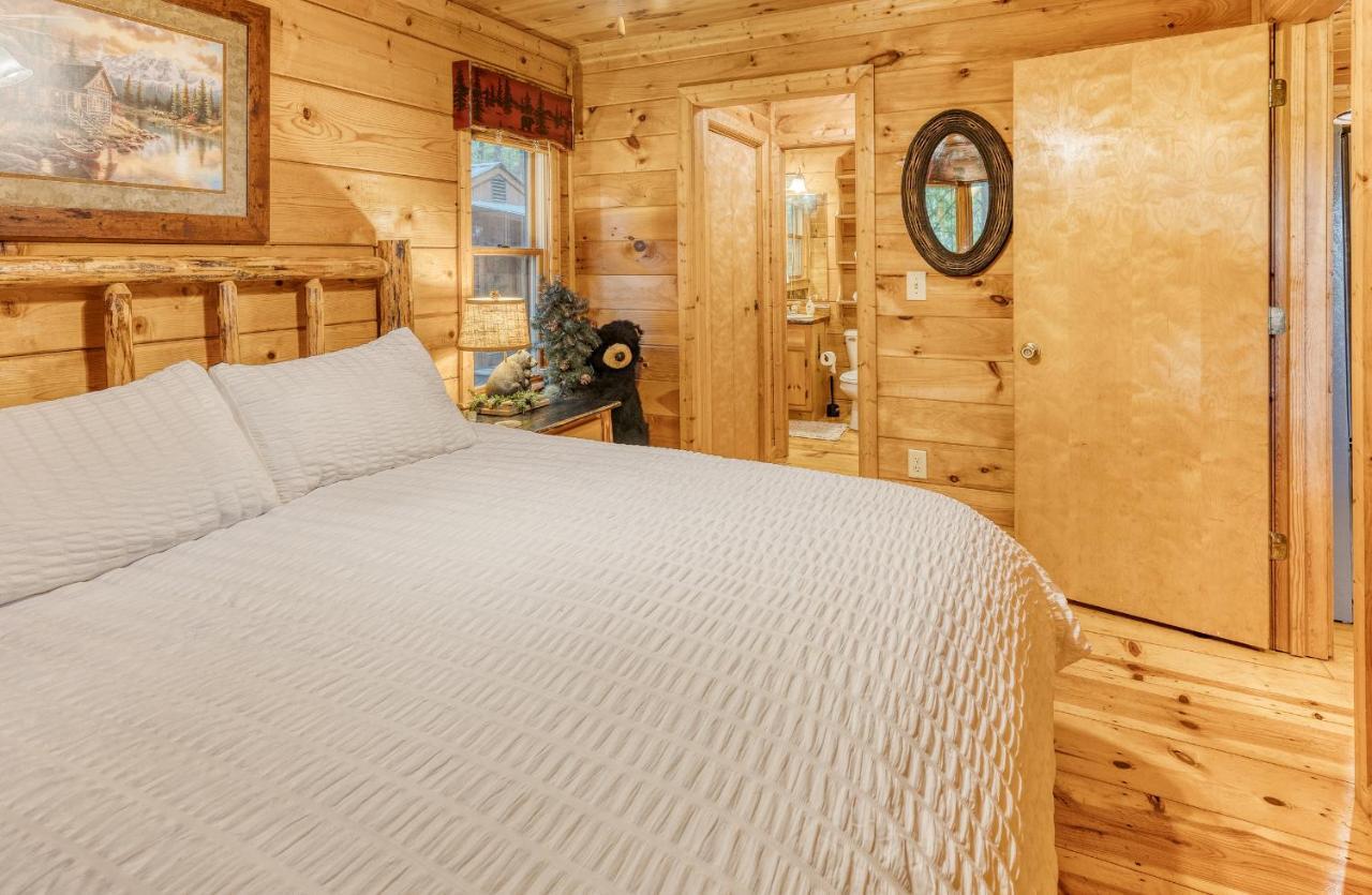 Secluded Sunrise Ridge-10 Min From Blue Ridge, King Beds, Hot Tub, 2 Porches, Fireplace Wood Burning, Mountain View, Cozy Bagian luar foto