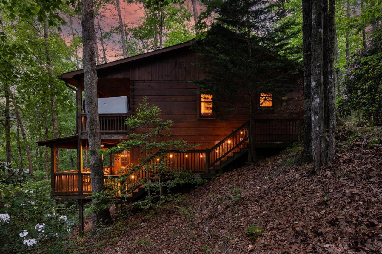 Secluded Sunrise Ridge-10 Min From Blue Ridge, King Beds, Hot Tub, 2 Porches, Fireplace Wood Burning, Mountain View, Cozy Bagian luar foto